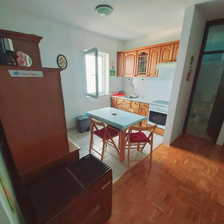 Appartamento Suzana Beautiful Balcony Sea View 1 Senj  Esterno foto