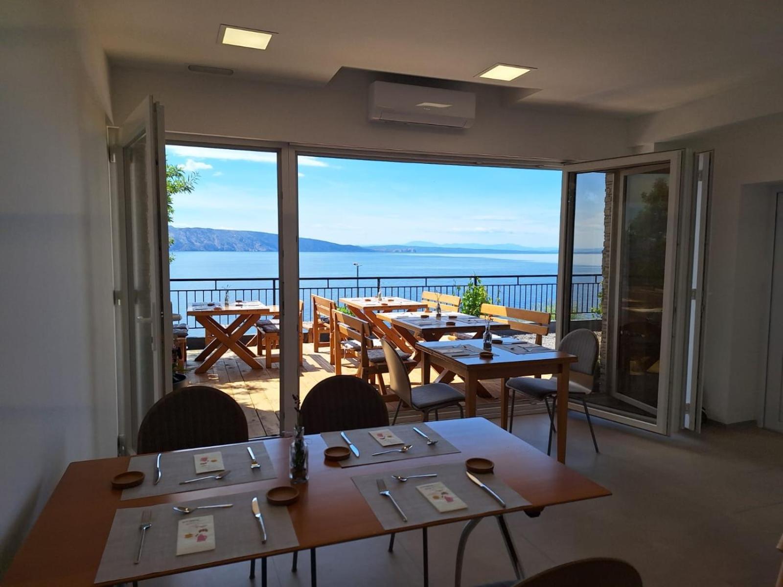 Appartamento Suzana Beautiful Balcony Sea View 1 Senj  Esterno foto